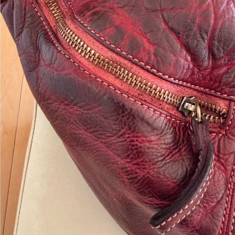 Lusher City Sling & Belt Bag - New without Tags - Picture 7 of 9